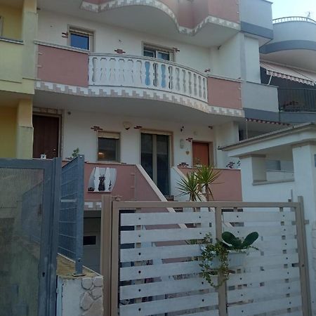 Carone Home Mola di Bari Exteriör bild